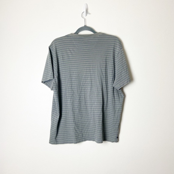UNTUCKIT • Men’s Cotton Grey Striped Short Sleeve Shirt Size XL - Picture 2 of 6